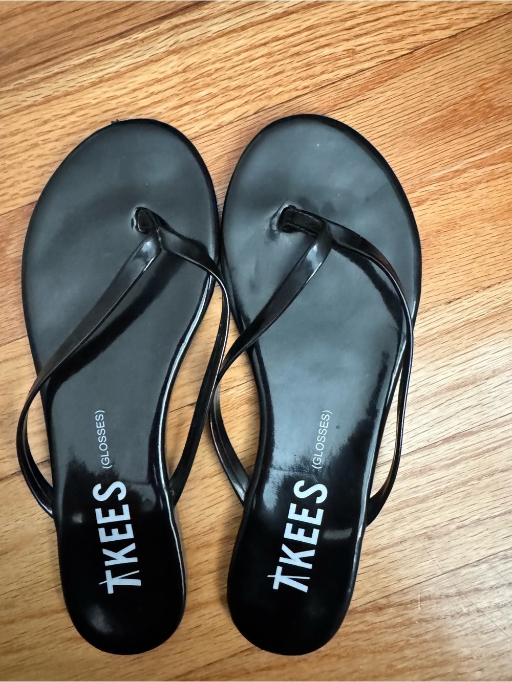 Tkees Glosses Slim Black Strap Sandals